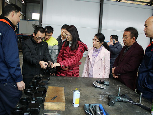 凌霄泵業(yè)財(cái)務(wù)總監(jiān)到公司調(diào)研